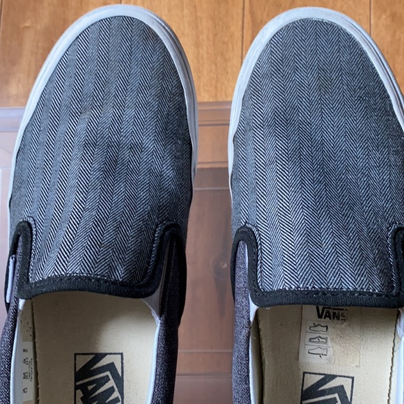 VANS SLIP-ON  UNISEX SZ 6.5 (Men’s)/ SZ 8 ( Women’s) - Picture 9 of 9